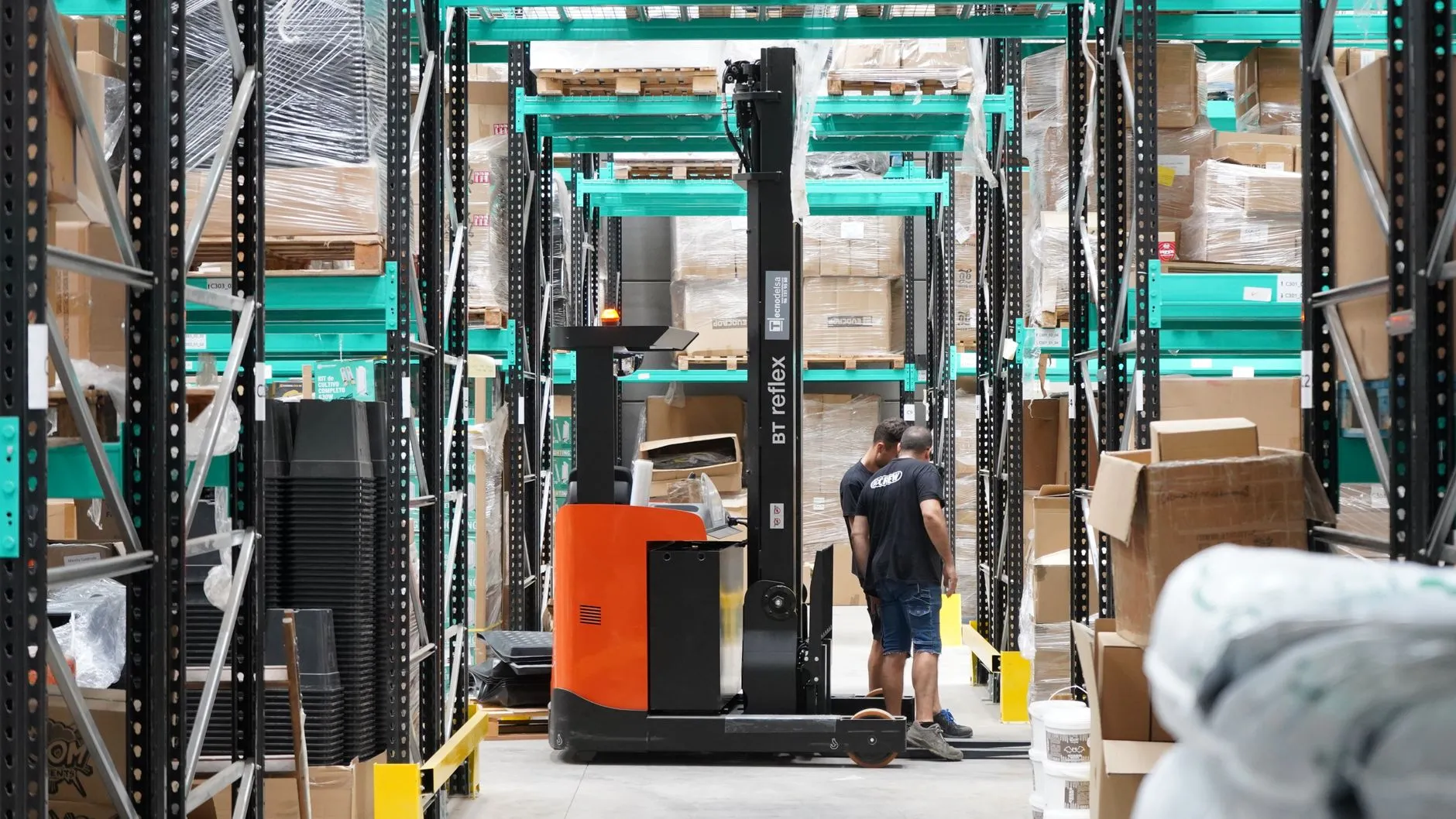 E-commerce Technology Approach